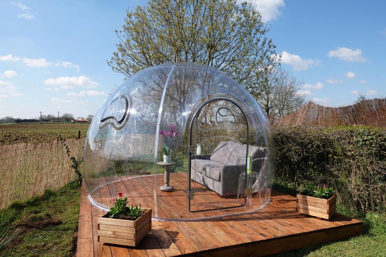 Gite 4 Etoiles Avec Hebergement Insolite - 10 Personnes Foussais Exterior photo